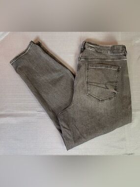 American Eagle Curvy Mom Jean Size 18 Grey Wash Straight Leg Stretch Denim